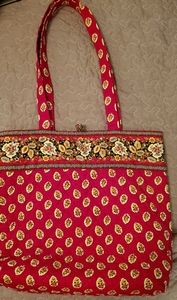 Vera Bradlet Red leaf tote